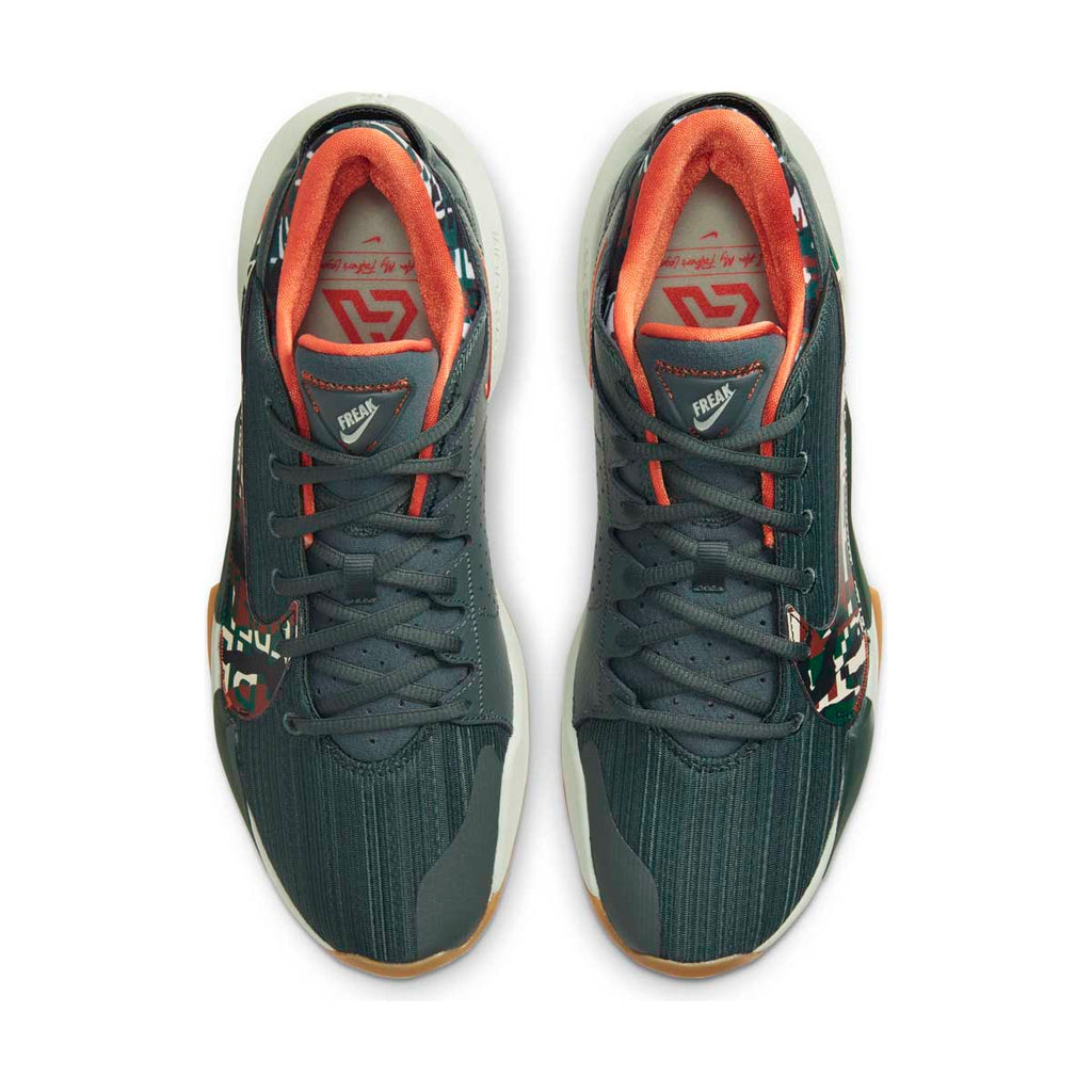 Men's Zoom Freak 2