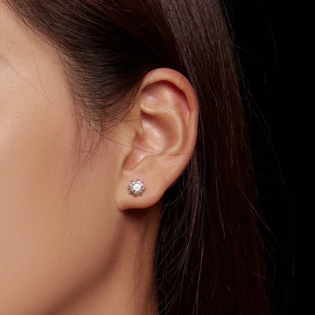 Pangama Classic Moissanite Stud Earrings